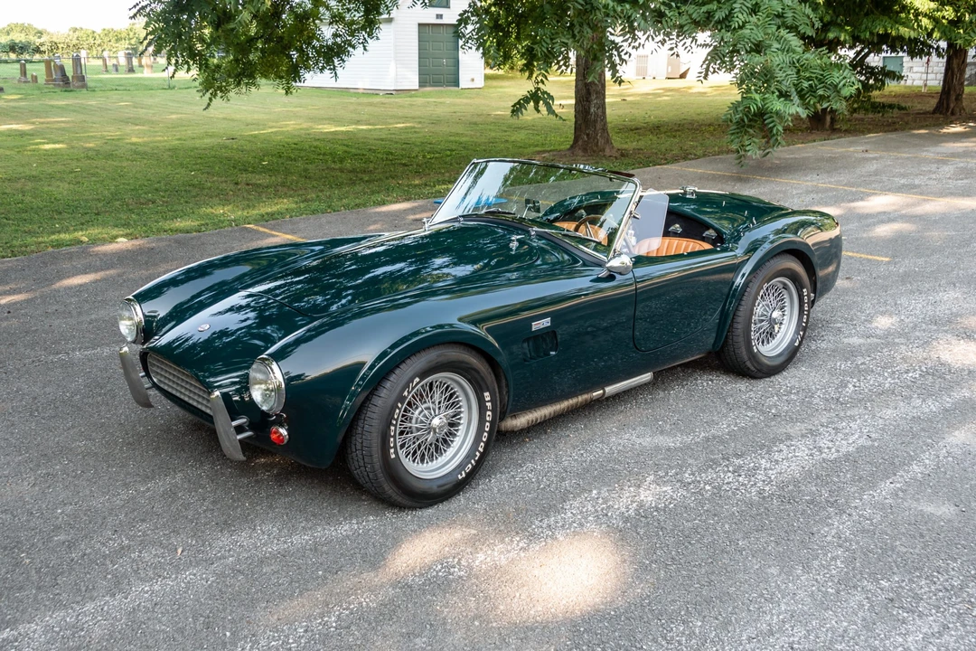 Shelby Cobra Replica - Image 9 of 31