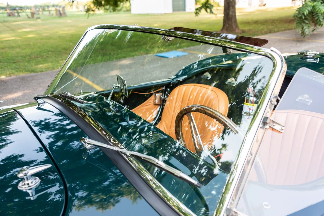 Shelby Cobra Replica - Image 21 of 31