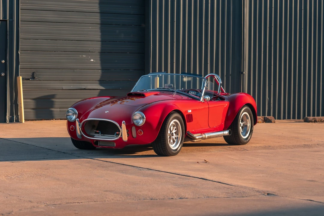 Shelby Cobra Replica - Image 9 of 31