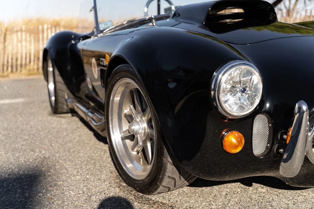 Shelby Cobra Replica - Image 22 of 31