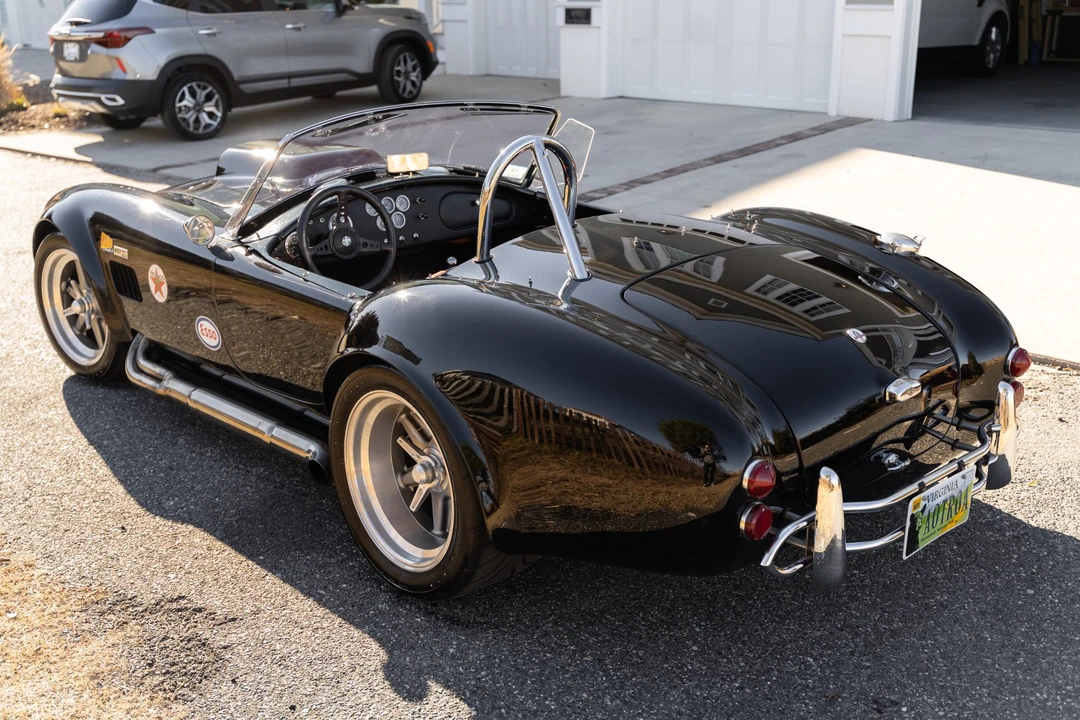 Shelby Cobra Replica - Image 3 of 31
