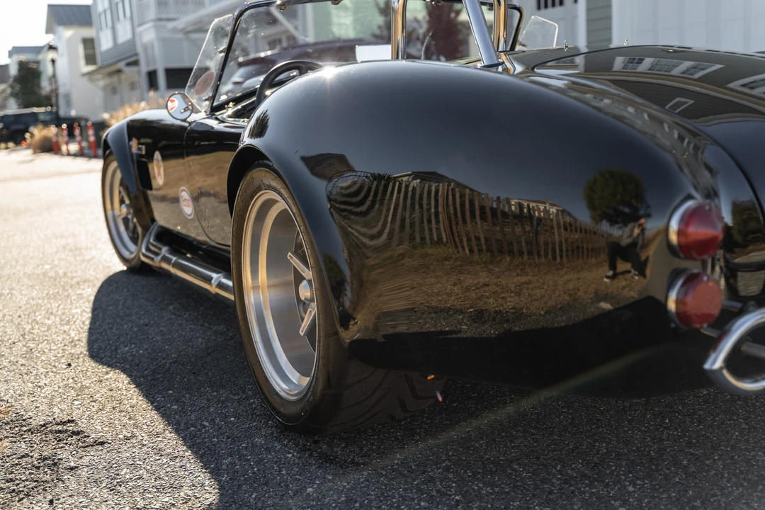 Shelby Cobra Replica - Image 17 of 31