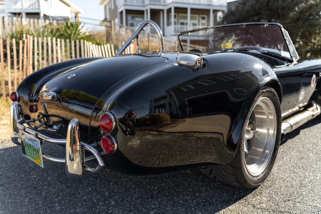 Shelby Cobra Replica - Image 19 of 31