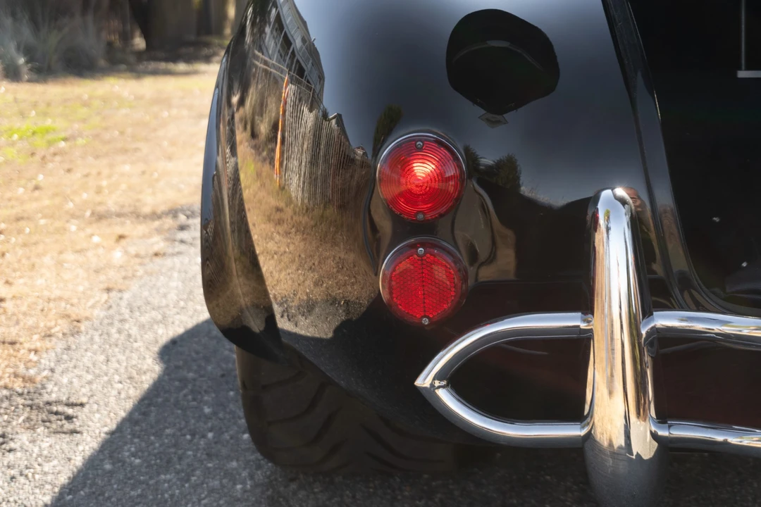 Shelby Cobra Replica - Image 12 of 31