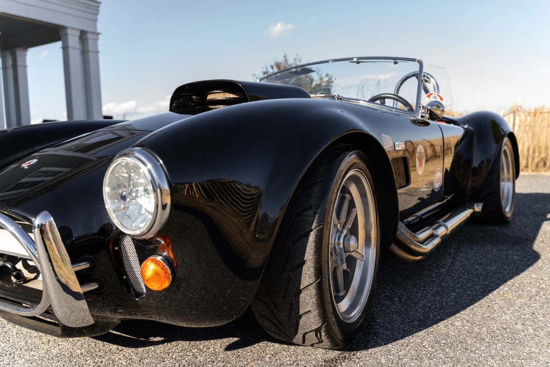 Shelby Cobra Replica - Image 15 of 31