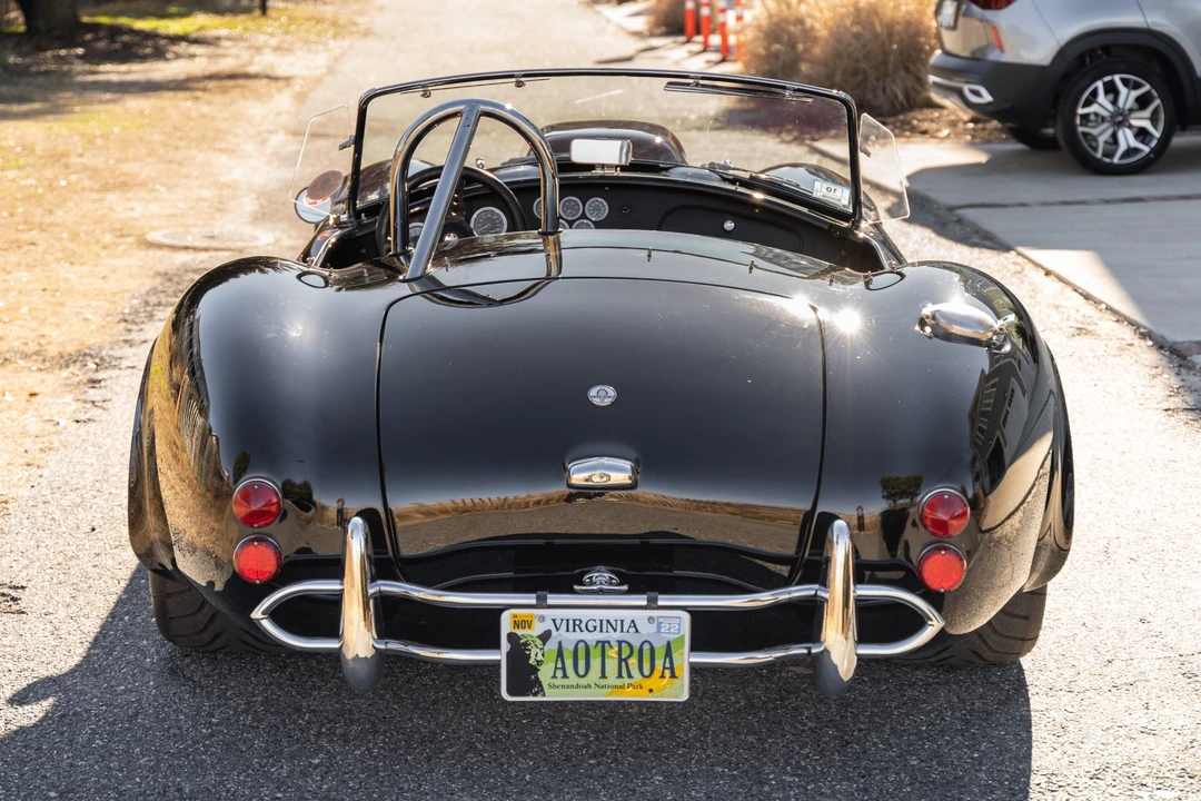 Shelby Cobra Replica - Image 4 of 31