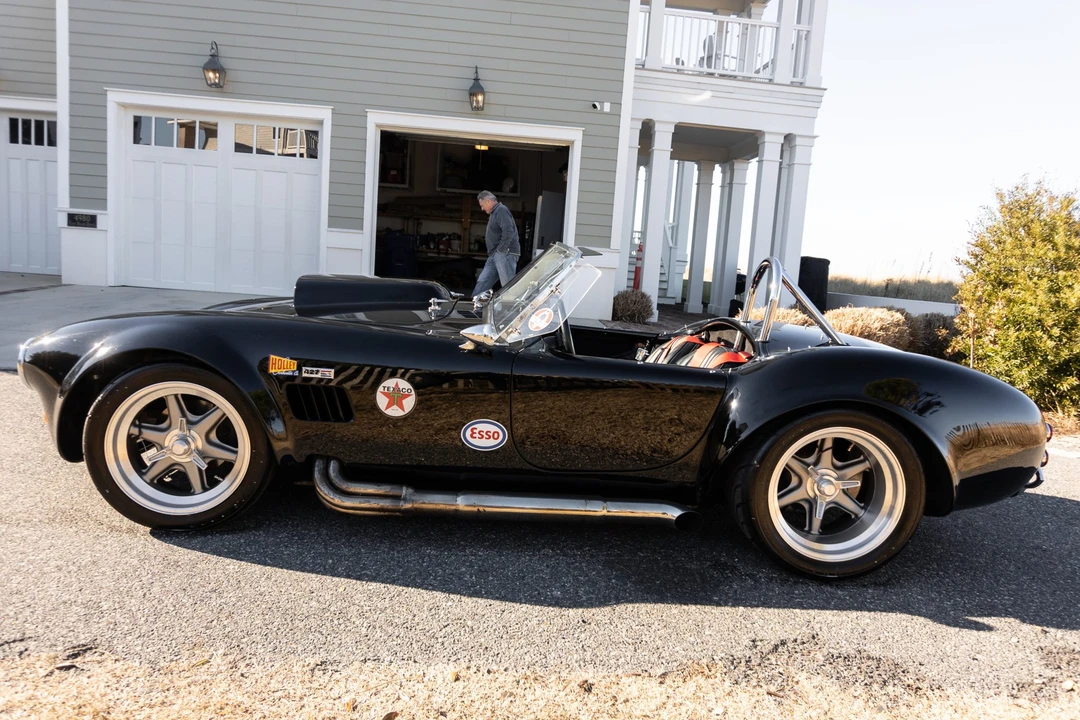 Shelby Cobra Replica - Image 2 of 31