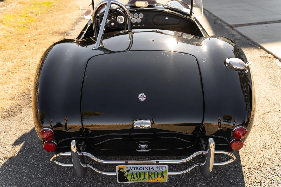 Shelby Cobra Replica - Image 18 of 31