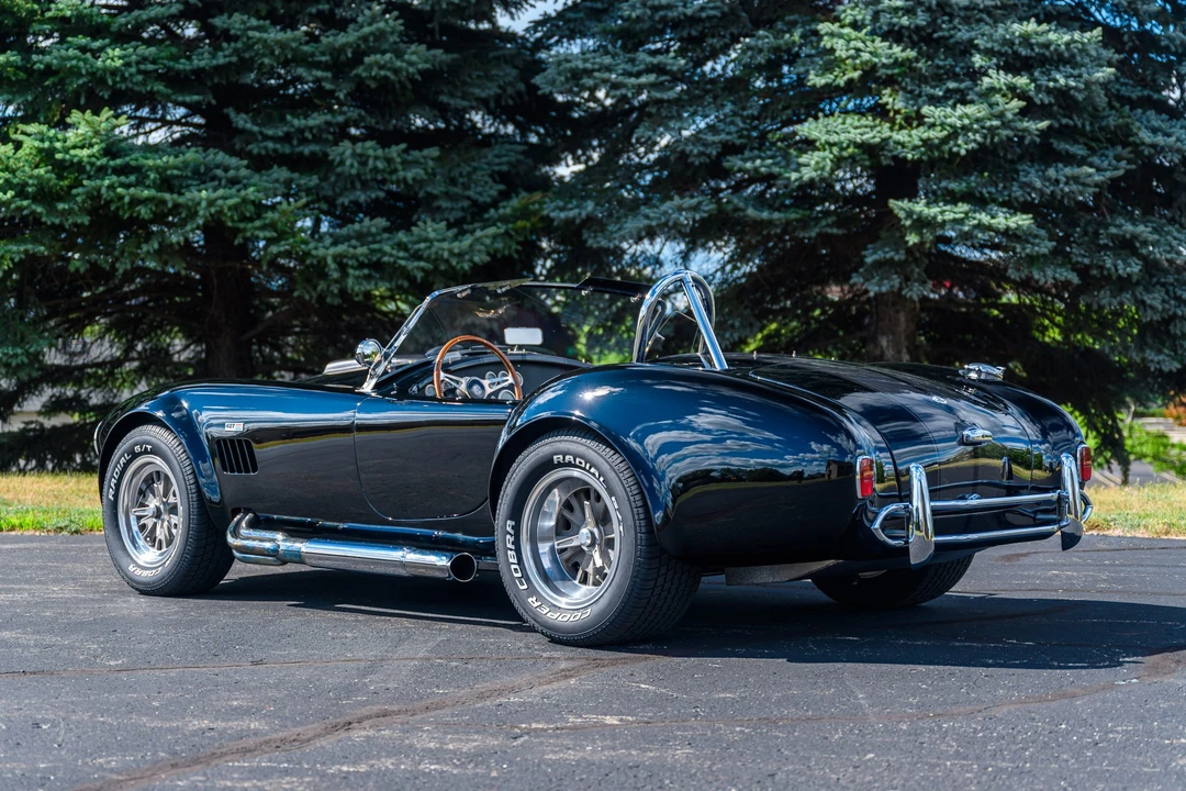 Shelby Cobra Replica - Image 5 of 31