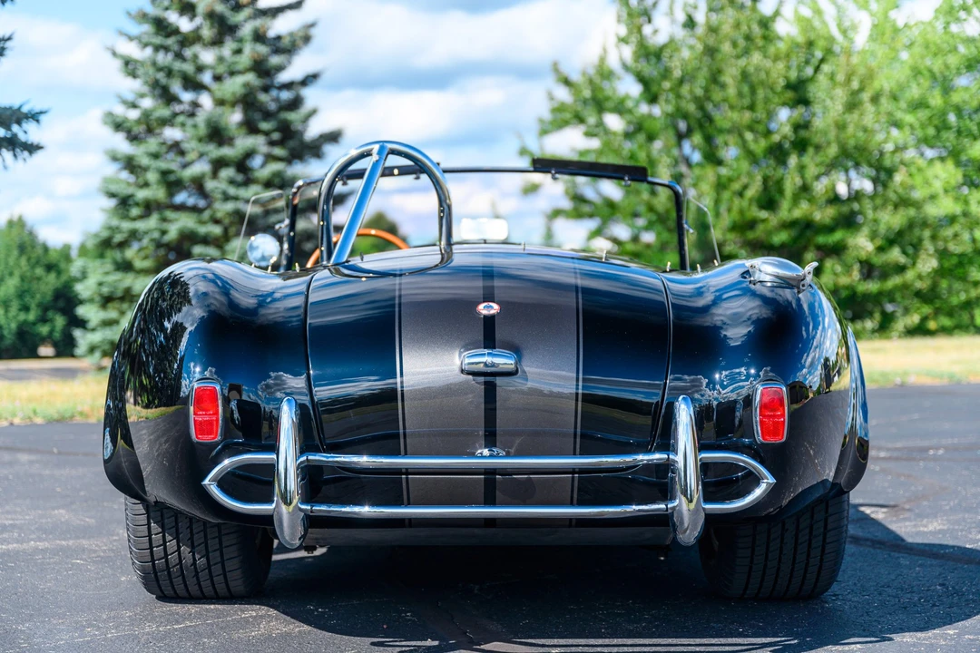 Shelby Cobra Replica - Image 8 of 31
