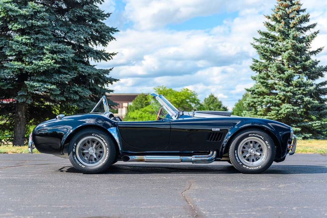 Shelby Cobra Replica - Image 11 of 31