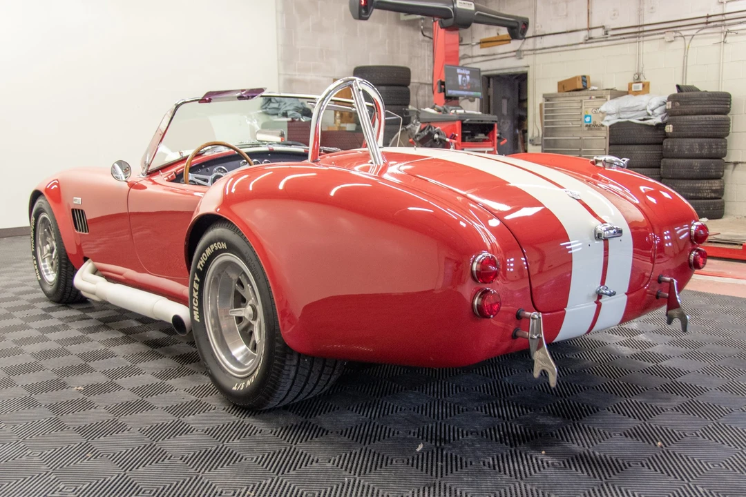 Shelby Cobra Replica - Image 3 of 31