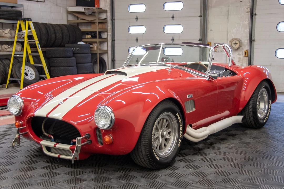 Shelby Cobra Replica - Image 2 of 31