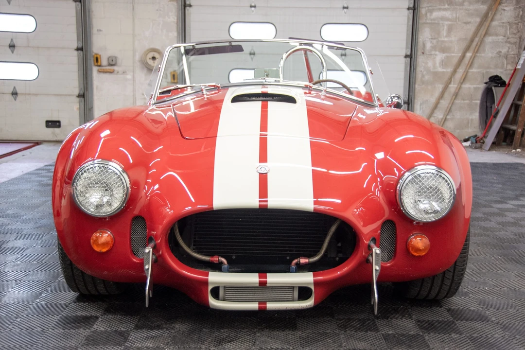 Shelby Cobra Replica - Image 9 of 31