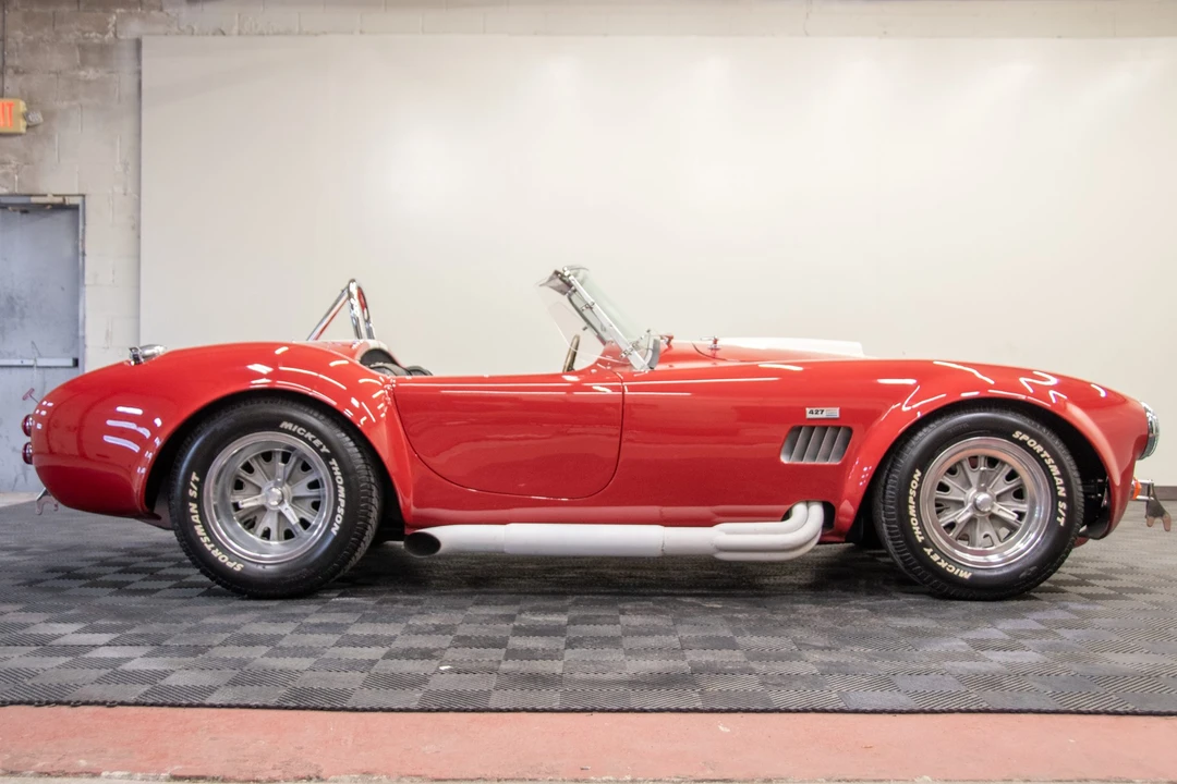 Shelby Cobra Replica - Image 8 of 31
