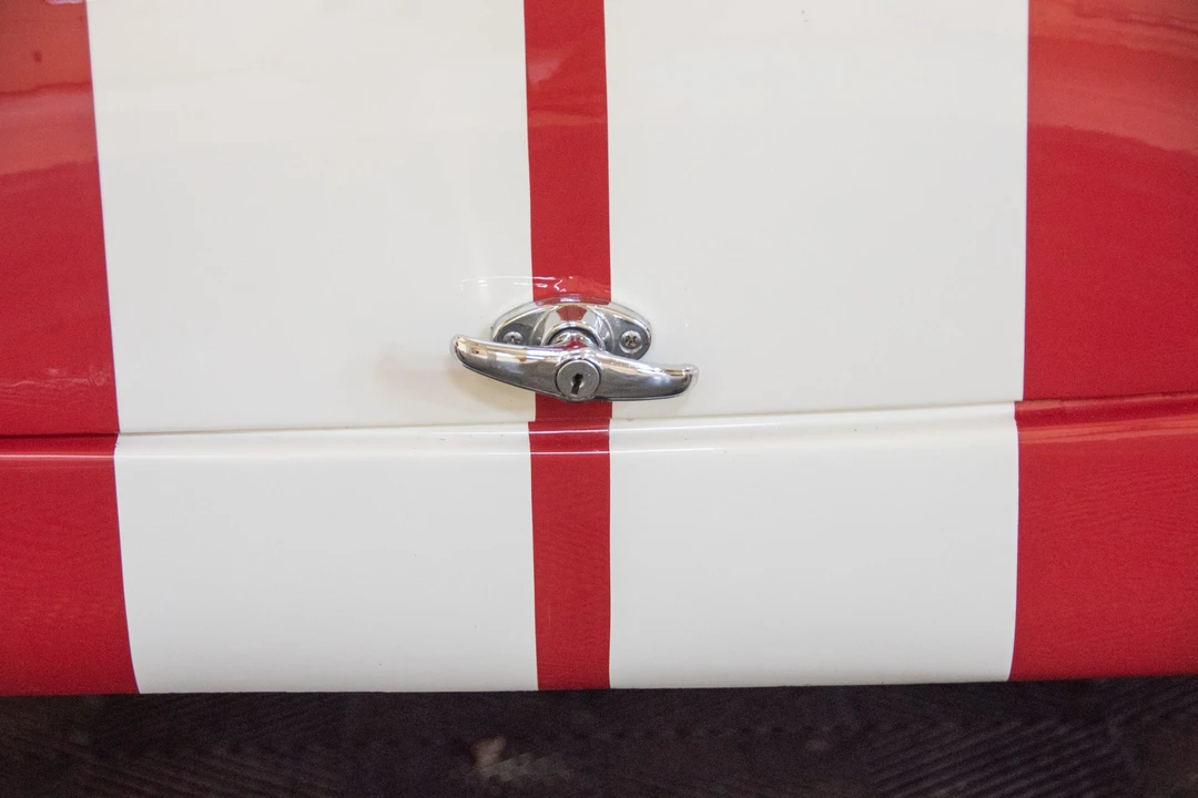 Shelby Cobra Replica - Image 24 of 31