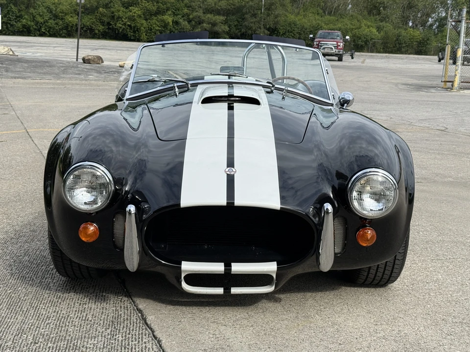 Shelby Cobra Replica - Image 5 of 31