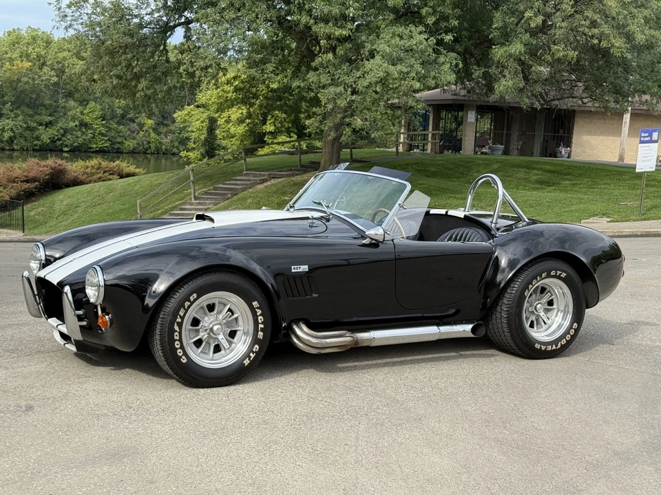 Shelby Cobra Replica - Image 2 of 31