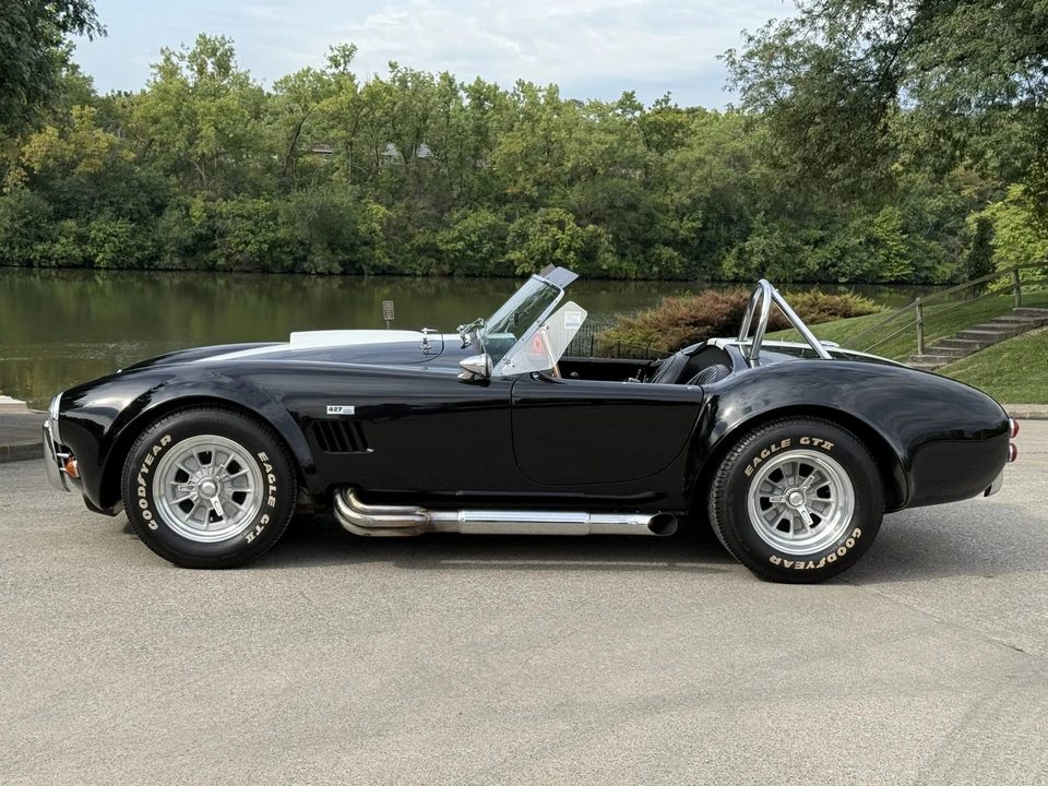 Shelby Cobra Replica - Image 16 of 31