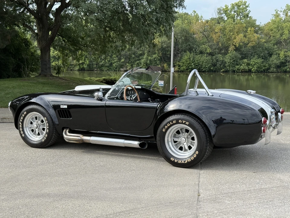 Shelby Cobra Replica - Image 15 of 31