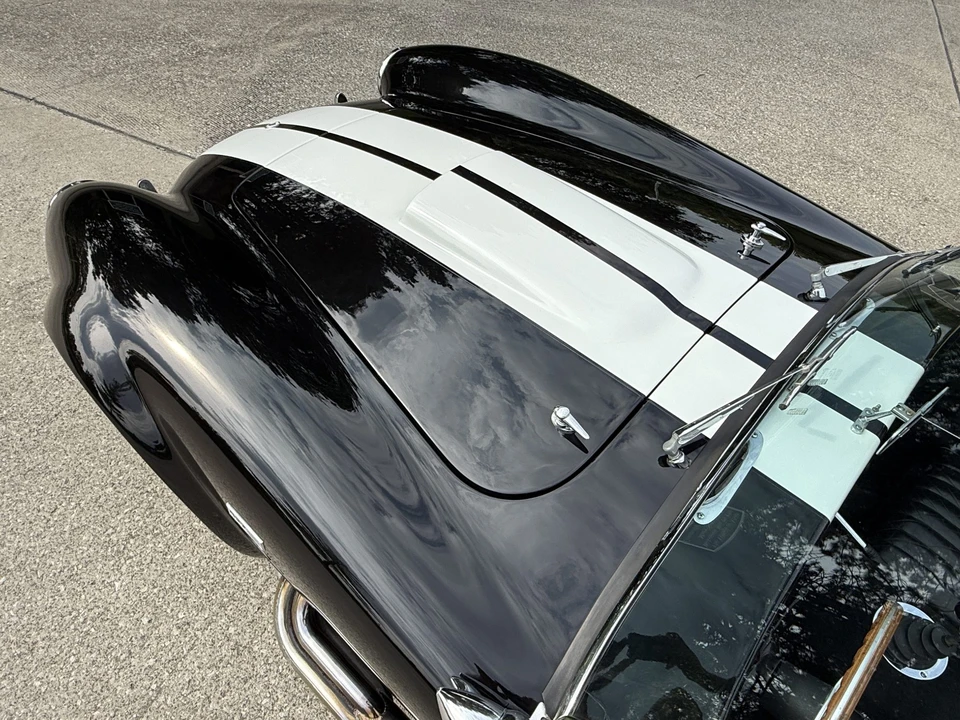 Shelby Cobra Replica - Image 24 of 31