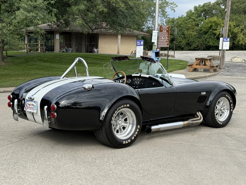 Shelby Cobra Replica - Image 11 of 31