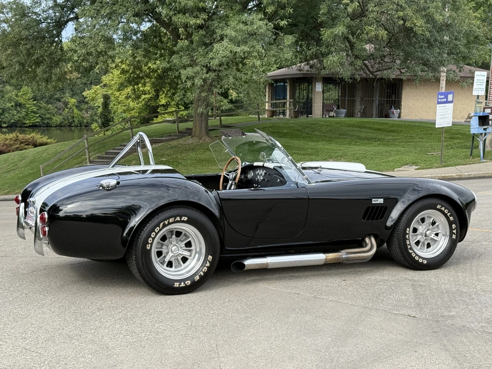 Shelby Cobra Replica - Image 10 of 31