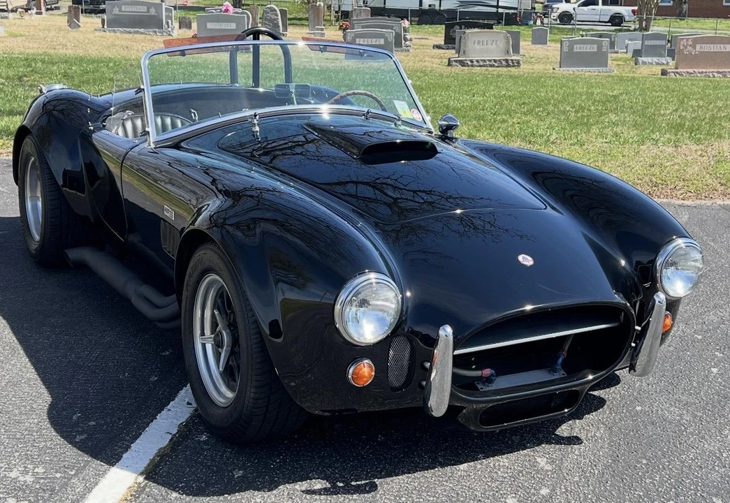 Shelby Cobra Replica - Image 14 of 31