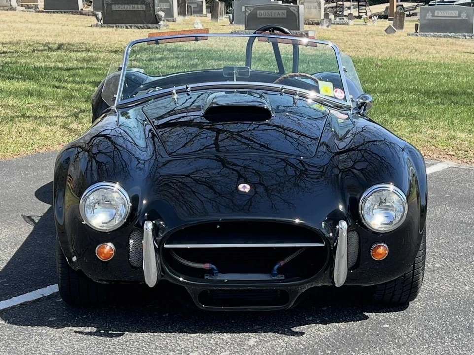 Shelby Cobra Replica - Image 16 of 31