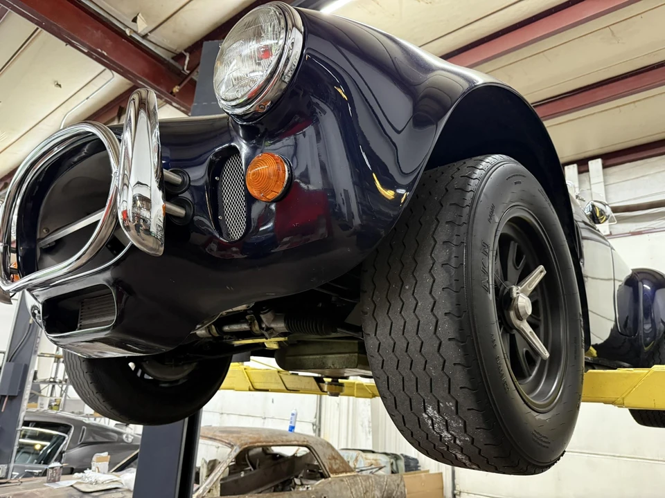 Shelby Cobra Replica - Image 30 of 31