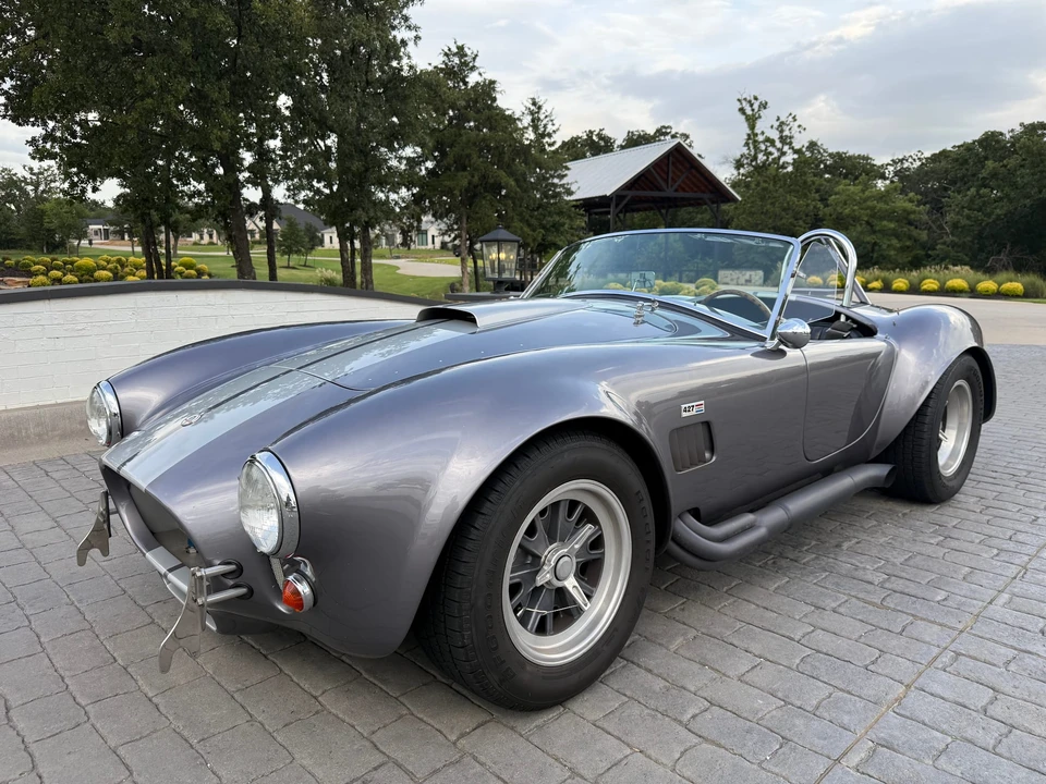 Shelby Cobra Replica - Image 11 of 31