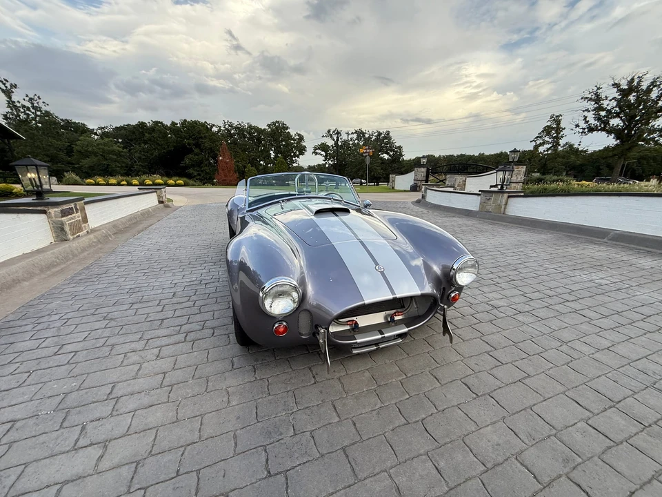 Shelby Cobra Replica - Image 30 of 31