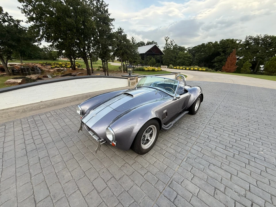 Shelby Cobra Replica - Image 13 of 31