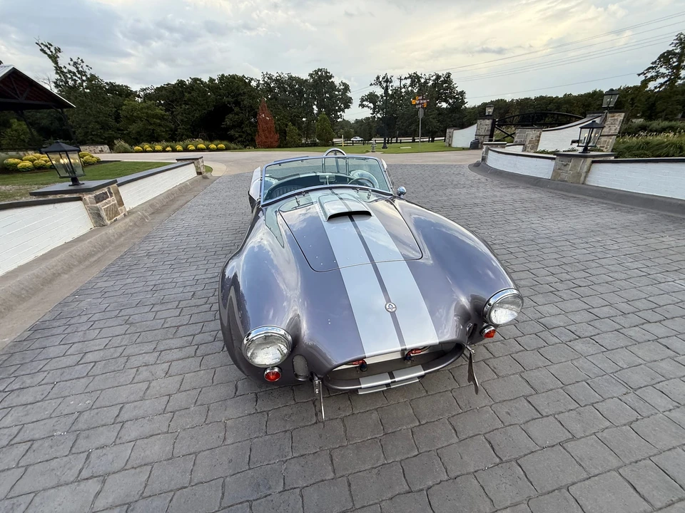 Shelby Cobra Replica - Image 29 of 31