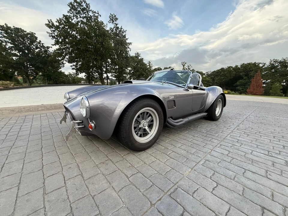 Shelby Cobra Replica - Image 7 of 31