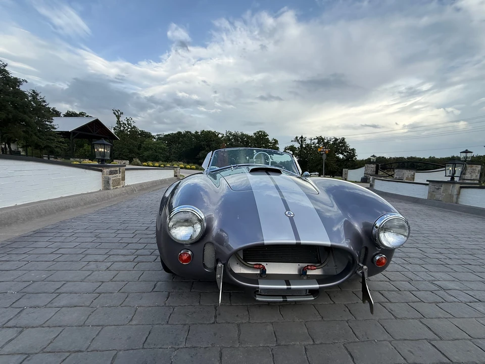 Shelby Cobra Replica - Image 23 of 31