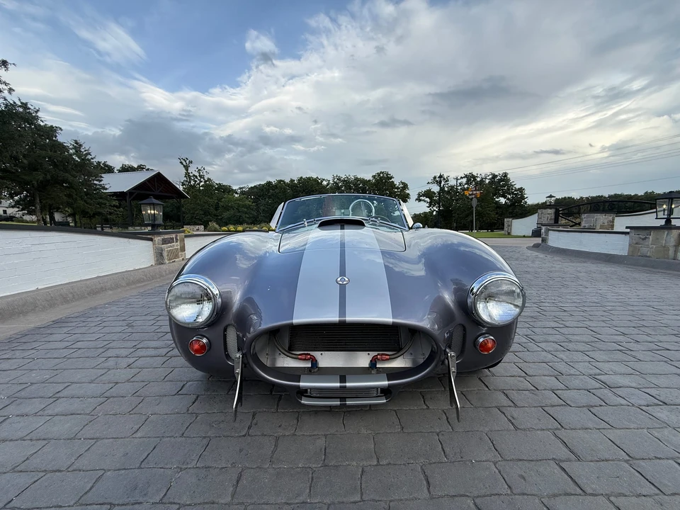 Shelby Cobra Replica - Image 24 of 31