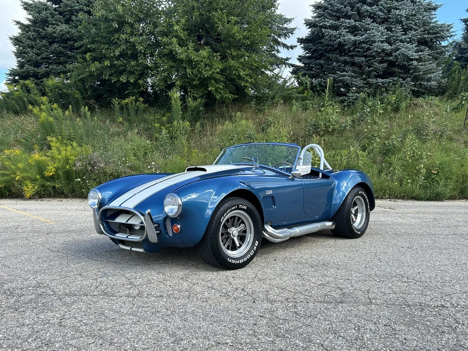 Shelby Cobra Replica - Image 9 of 31