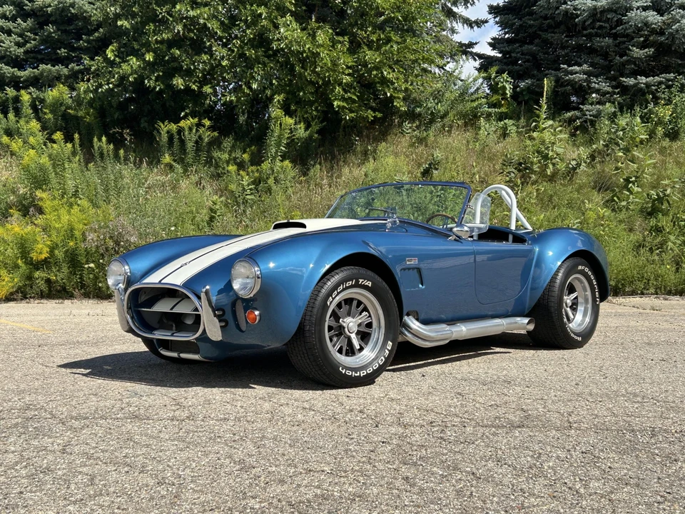 Shelby Cobra Replica - Image 10 of 31