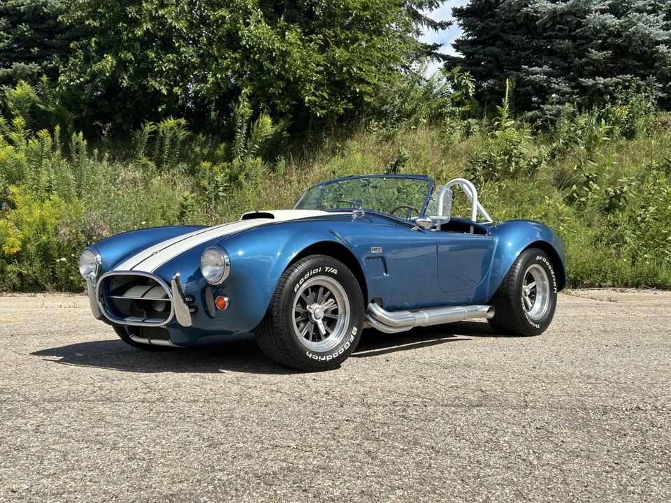 Shelby Cobra Replica - Image 12 of 31