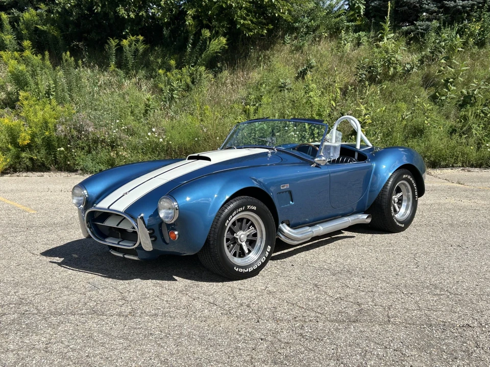 Shelby Cobra Replica - Image 15 of 31