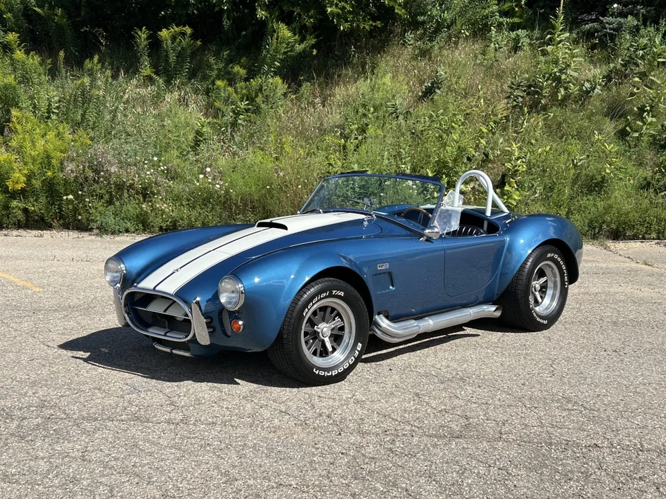 Shelby Cobra Replica - Image 16 of 31