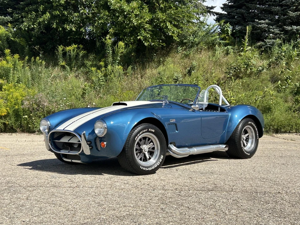 Shelby Cobra Replica - Image 14 of 31