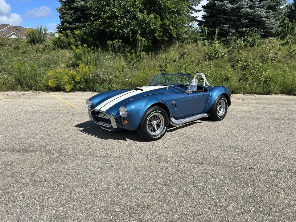 Shelby Cobra Replica - Image 4 of 31