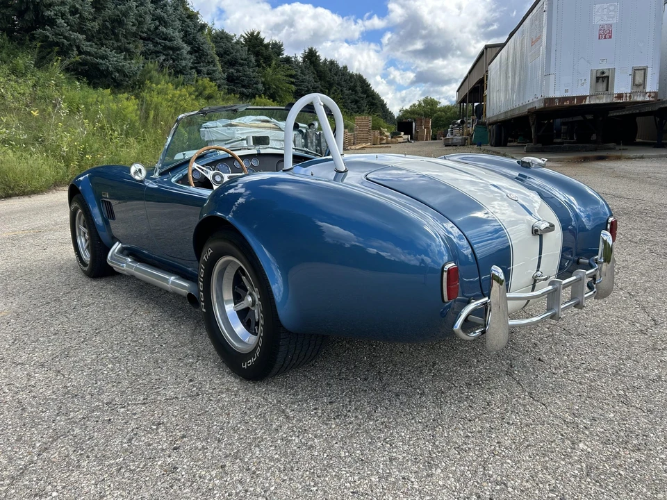 Shelby Cobra Replica - Image 21 of 31