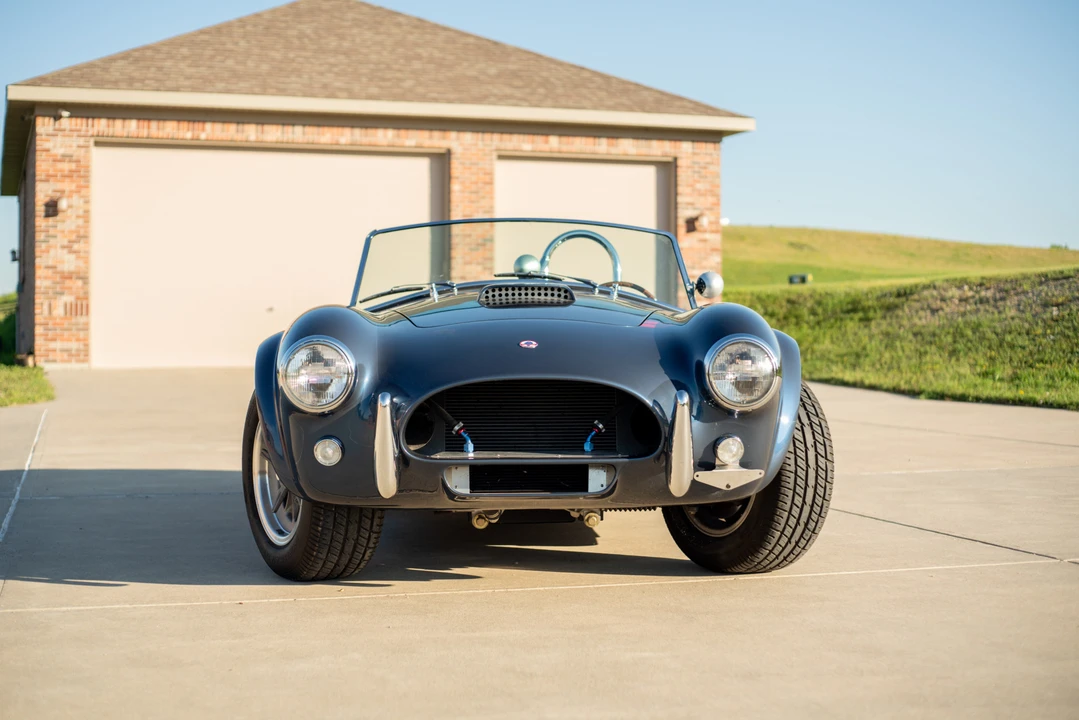 Shelby Cobra Replica - Image 13 of 31