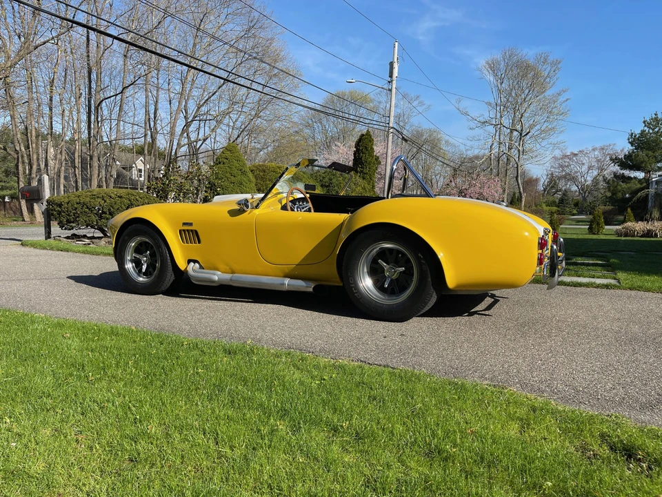 Shelby Cobra Replica - Image 25 of 31