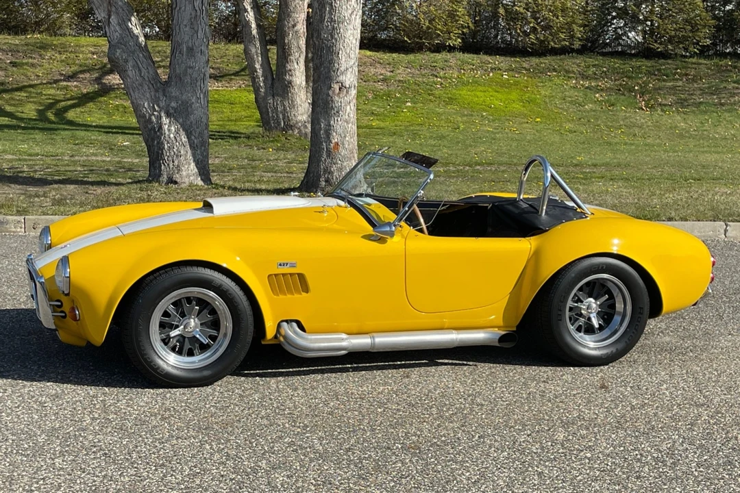 Shelby Cobra Replica - Image 3 of 31