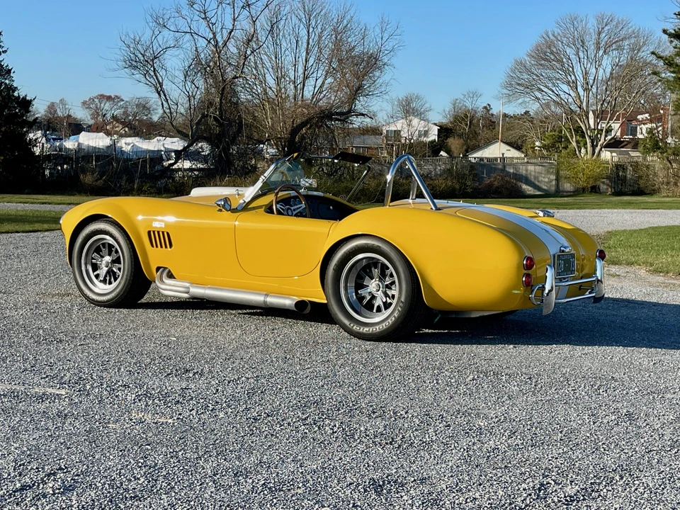 Shelby Cobra Replica - Image 22 of 31