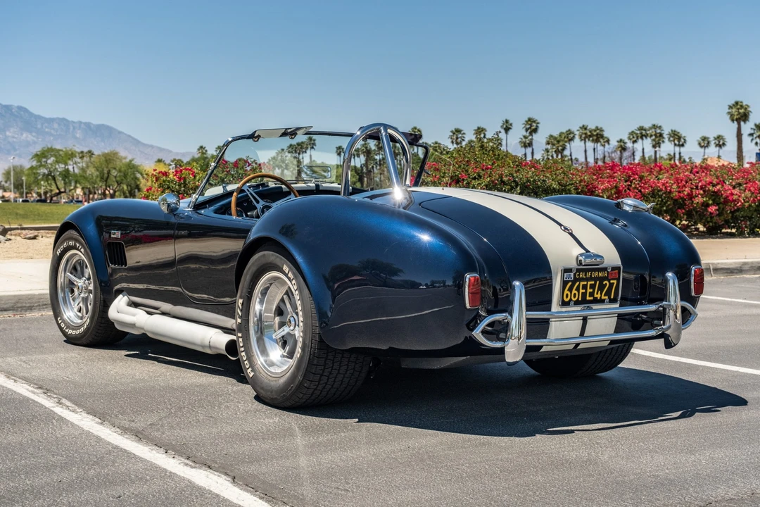 Shelby Cobra Replica - Image 8 of 31